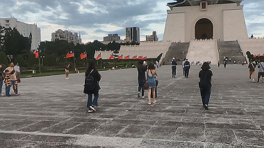 gx019044.mp4_snapshot_02.46_thumb.jpg