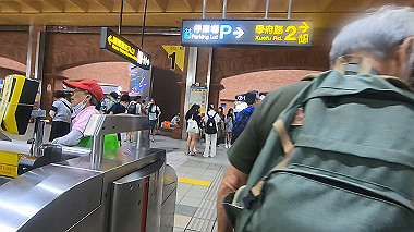 gx019095.mp4_snapshot_01.23_thumb.jpg