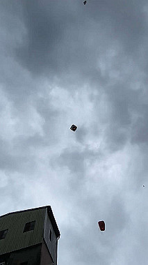 2023-10-21_12-02-13_00.21_x264.mp4_snap_thumb.jpg