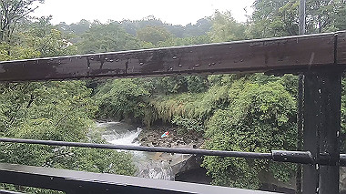 gx019115.mp4_snapshot_01.24_thumb.jpg