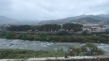 gx019140.mp4_snapshot_00.17_thumb.jpg