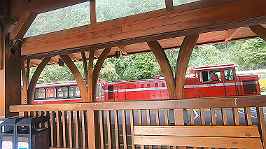 gx019237.mp4_snapshot_00.05_thumb.jpg