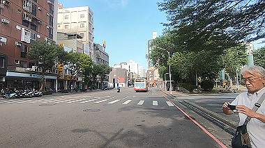 gx019266.mp4_snapshot_00.03_thumb.jpg