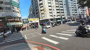 gx019277.mp4_snapshot_05.43_thumb.jpg