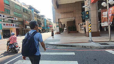 gx019279.mp4_snapshot_00.44_thumb.jpg