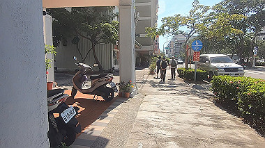 gx019293.mp4_snapshot_00.02_thumb.jpg