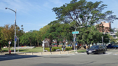 pa240879_thumb.jpg