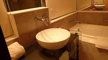 pa240935_thumb.jpg