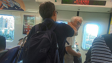 gx019300.mp4_snapshot_17.15_thumb.jpg