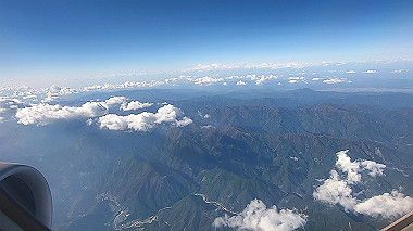 gx019319.mp4_snapshot_01.04_thumb.jpg