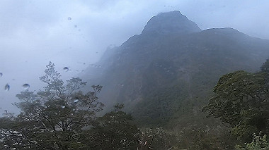 gx019369.mp4_snapshot_00.00_thumb.jpg