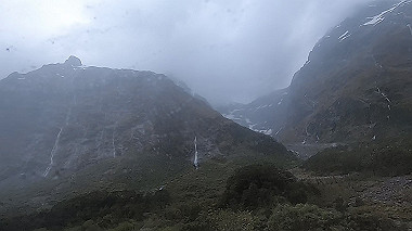 gx019369.mp4_snapshot_01.58_thumb.jpg