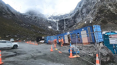 gx019372.mp4_snapshot_00.19_thumb.jpg
