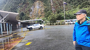 gx019378.mp4_snapshot_00.21_thumb.jpg