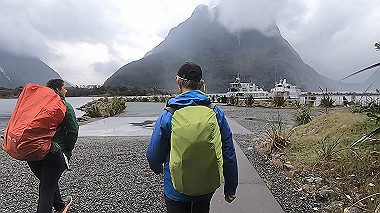 gx019383.mp4_snapshot_00.00_thumb.jpg