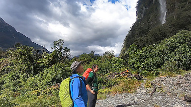 gx019404.mp4_snapshot_00.40_thumb.jpg