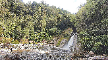gx019413.mp4_snapshot_01.39_thumb.jpg