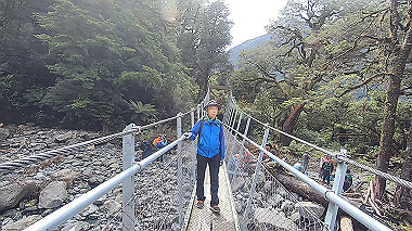 gx019416.mp4_snapshot_01.24_thumb.jpg