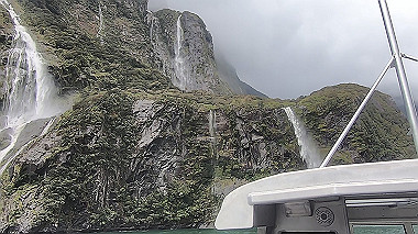 gx019439.mp4_snapshot_01.40_thumb.jpg