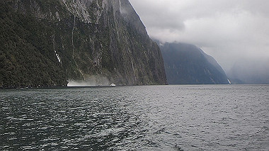 gx019443.mp4_snapshot_00.04_thumb.jpg