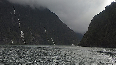 gx019443.mp4_snapshot_00.24_thumb.jpg