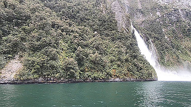 gx019445.mp4_snapshot_00.06_thumb.jpg