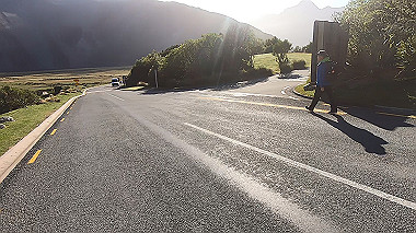 gx019484.mp4_snapshot_01.04_thumb.jpg