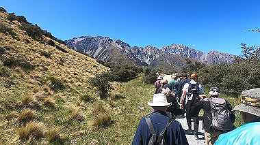 gx019605.mp4_snapshot_00.08_thumb.jpg