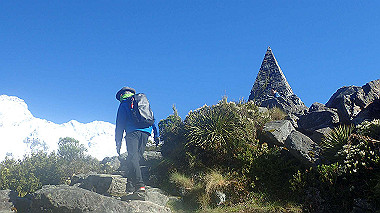 pb250145_thumb.jpg