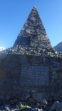 pb250147_thumb.jpg