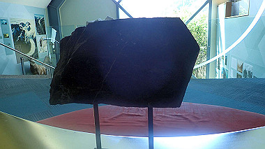 pb250394_thumb.jpg