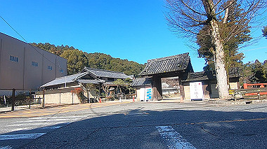 gx010406.mp4_snapshot_02.32_thumb.jpg