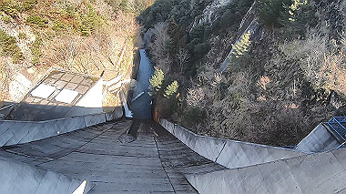 gx010415.mp4_snapshot_00.13_thumb.jpg