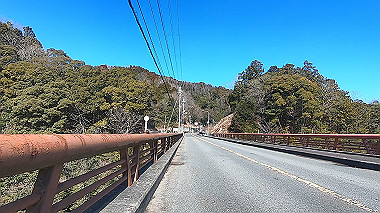 gx010422.mp4_snapshot_00.08_thumb.jpg