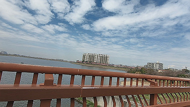 gx010724.mp4_snapshot_00.27_thumb.jpg