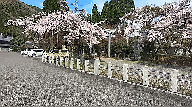 gx010827.mp4_snapshot_01.01_thumb.jpg