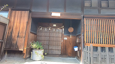 gx010975.mp4_snapshot_01.08_thumb.jpg