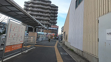 gx010980.mp4_snapshot_00.05_thumb.jpg