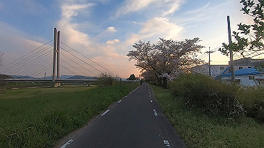 gx010986.mp4_snapshot_01.31_thumb.jpg