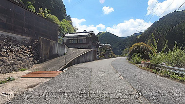 gx011024.mp4_snapshot_01.48_thumb.jpg