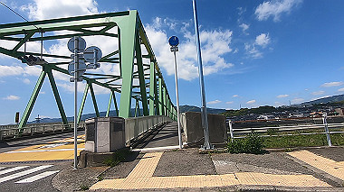 gx011047.mp4_snapshot_02.36_thumb.jpg