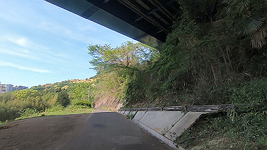 gx011072.mp4_snapshot_01.59_thumb.jpg