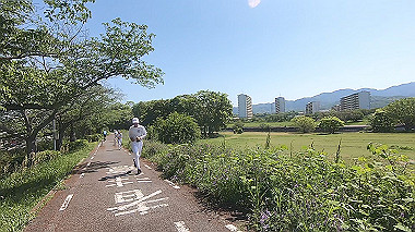 gx011084.mp4_snapshot_00.06_thumb.jpg