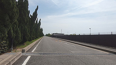 gx011117.mp4_snapshot_00.21_thumb.jpg