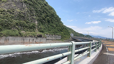 gx011284.mp4_snapshot_00.19_thumb.jpg