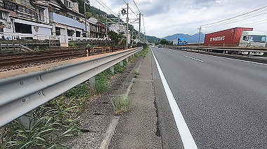 gx011320.mp4_snapshot_04.48_thumb.jpg