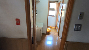 gx011331.mp4_snapshot_00.06_thumb.jpg