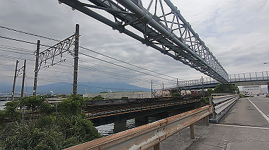 gx011340.mp4_snapshot_00.13_thumb.jpg