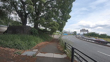 gx011361.mp4_snapshot_00.22_thumb.jpg
