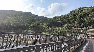 gx011397.mp4_snapshot_01.37_thumb.jpg